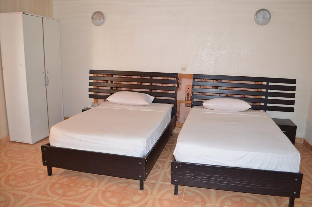 Ouaga Beach Hotel Ouagadougou Eksteriør bilde