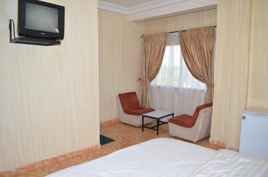 Ouaga Beach Hotel Ouagadougou Eksteriør bilde