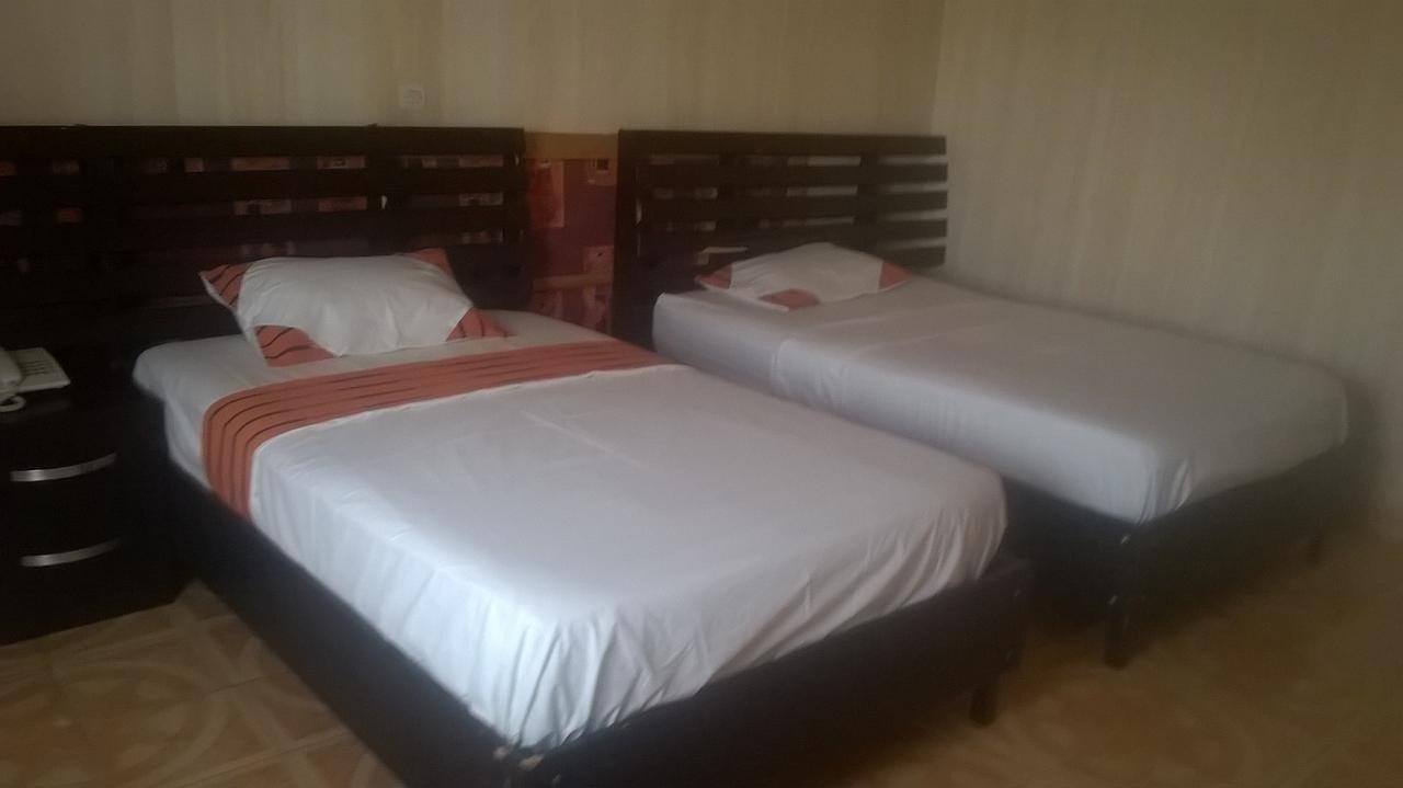 Ouaga Beach Hotel Ouagadougou Eksteriør bilde